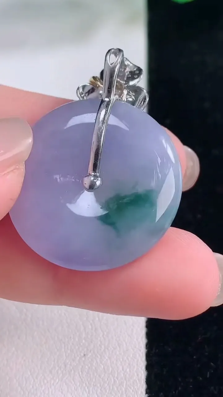 天然A货翡翠18K金紫罗兰飘花平安扣吊坠，尺寸26.3-5.6，重量:9.53g
12月2日