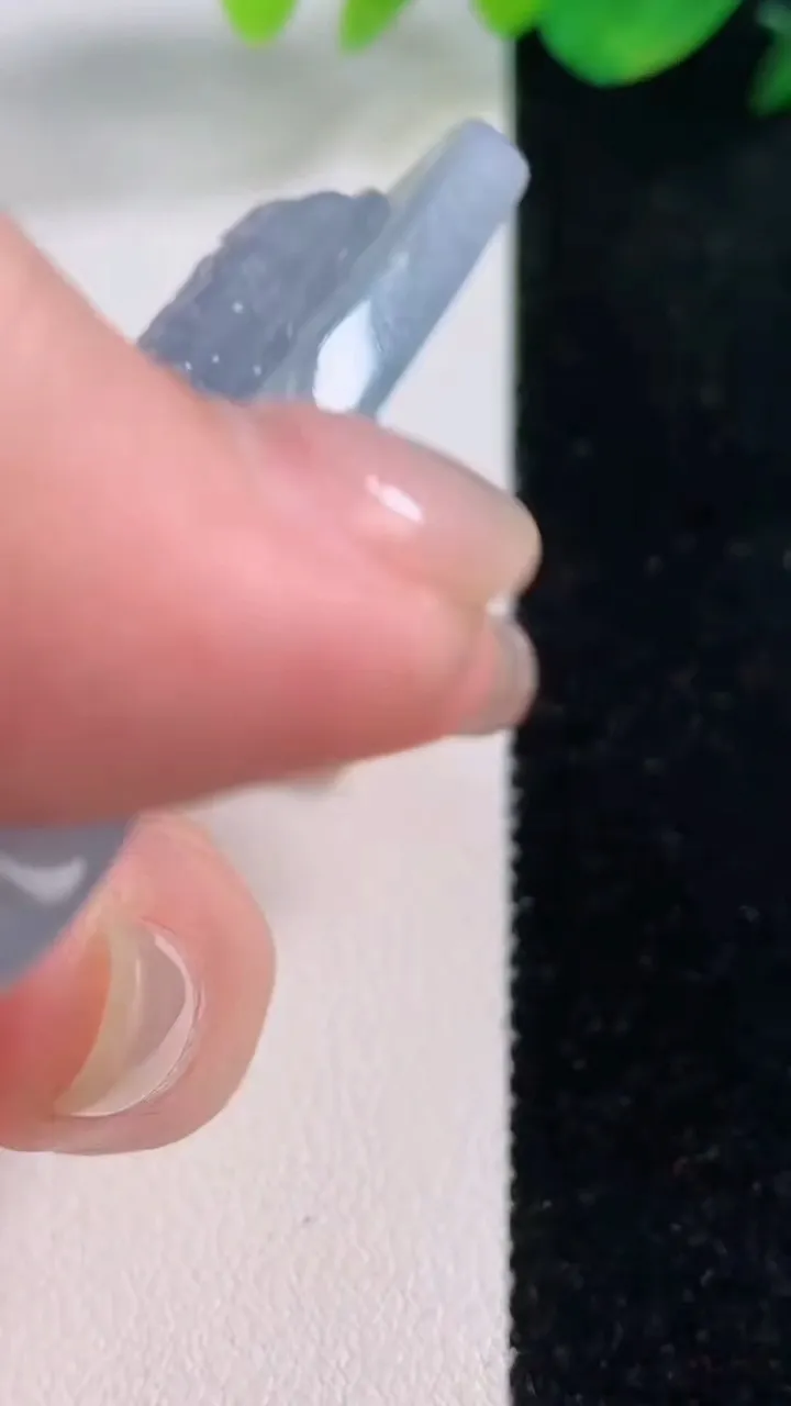 天然A货翡翠紫罗兰妈祖吊坠，尺寸51-40.6-7.9，重量:38.02g
12月2日