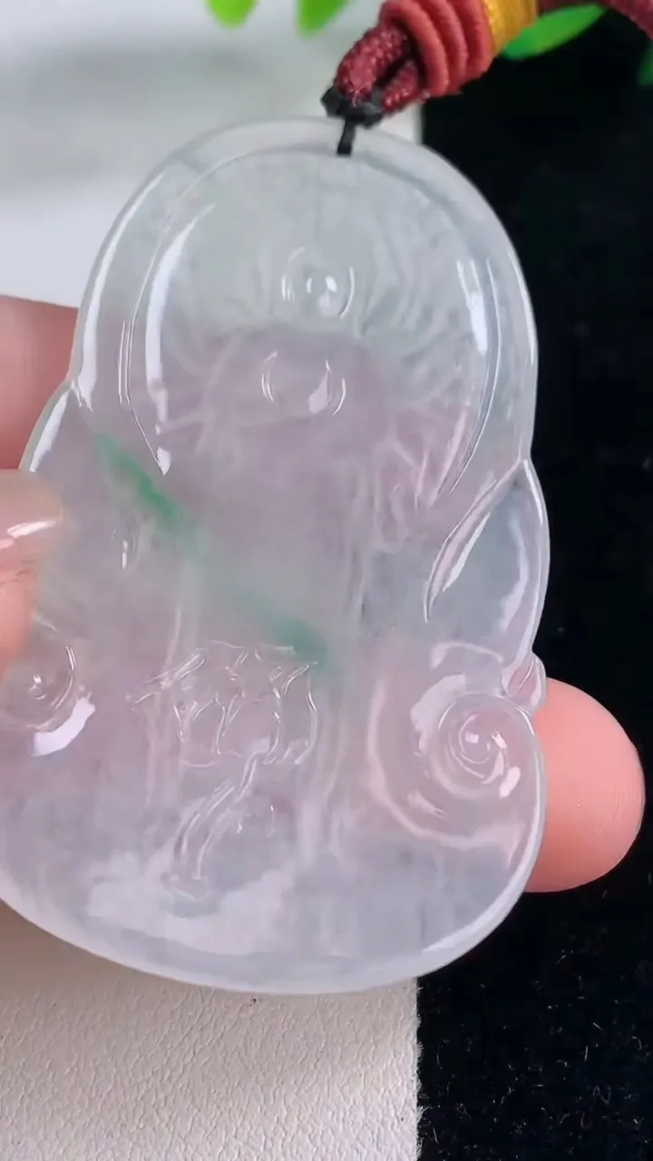 天然A货翡翠千手观音吊坠，尺寸57-34-3.5，重量:17.25g
12月2日