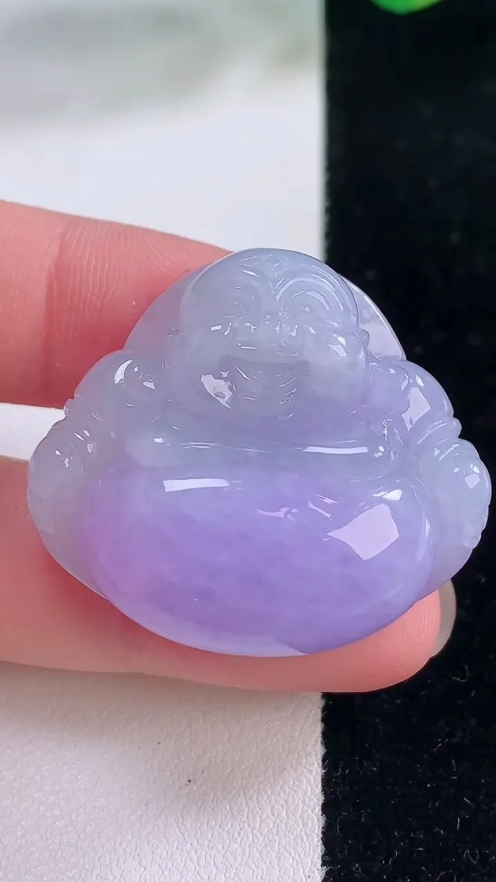 天然A货翡翠紫罗兰佛公吊坠，尺寸29.3-34.7-11.8，重量:20.75g
12月2日