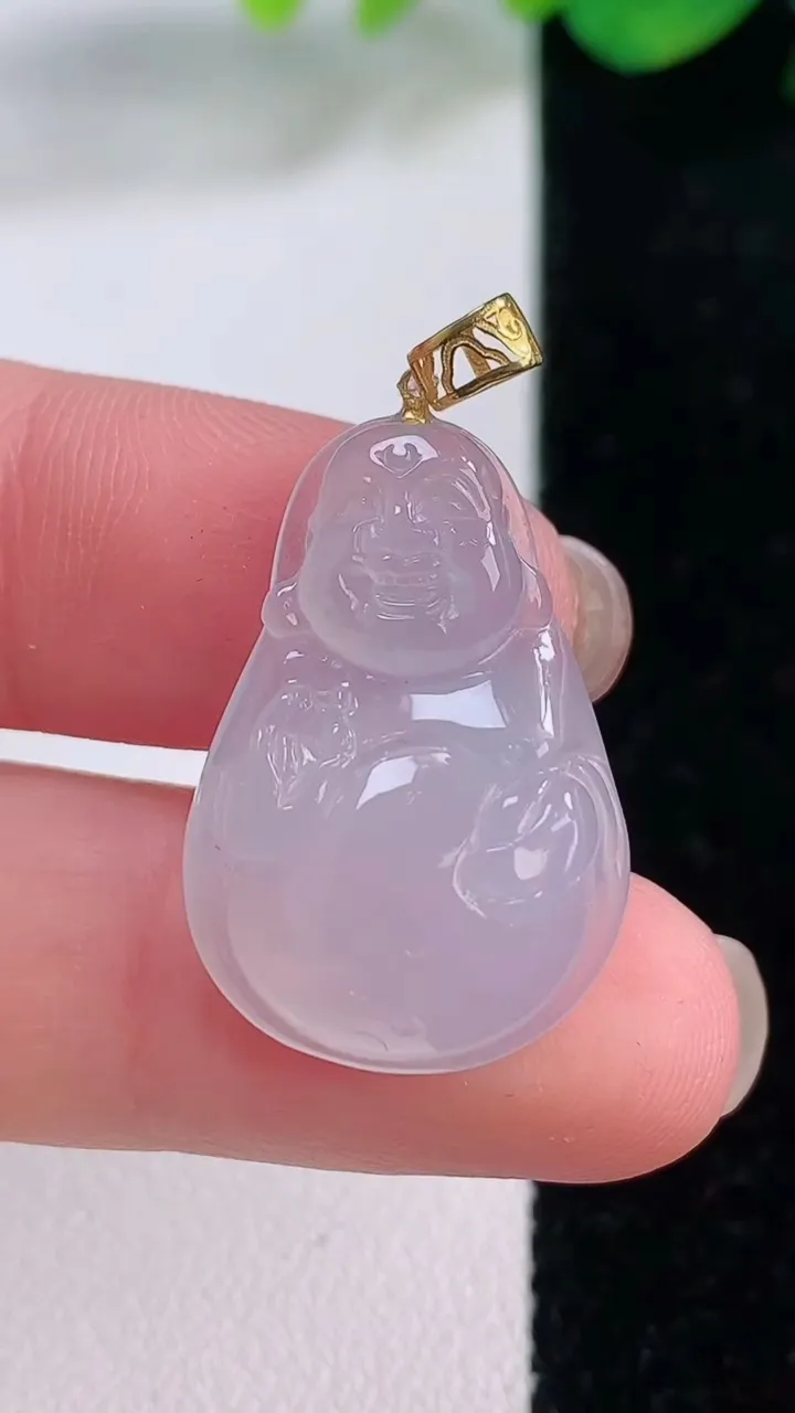 天然A货翡翠种紫罗兰弥勒佛吊坠，尺寸25-17.2-5.9，重量:4.48g
12月2日