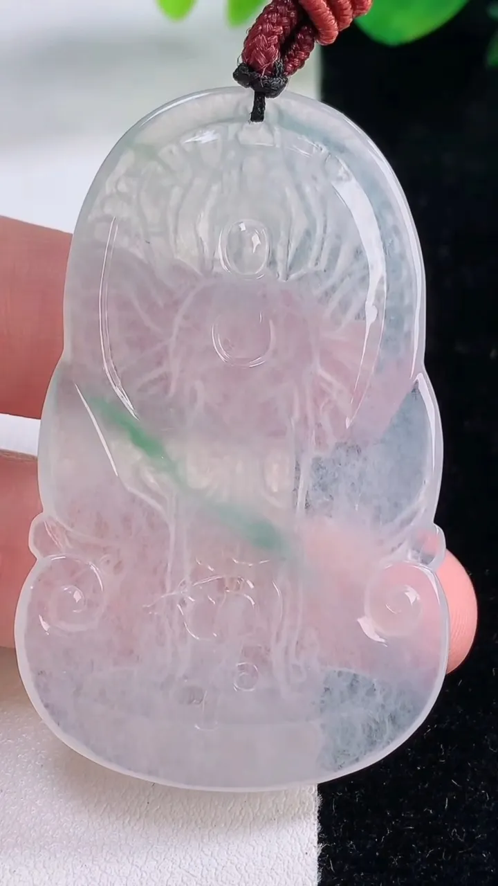 天然A货翡翠千手观音吊坠，尺寸57-34-3.5，重量:17.25g
12月2日