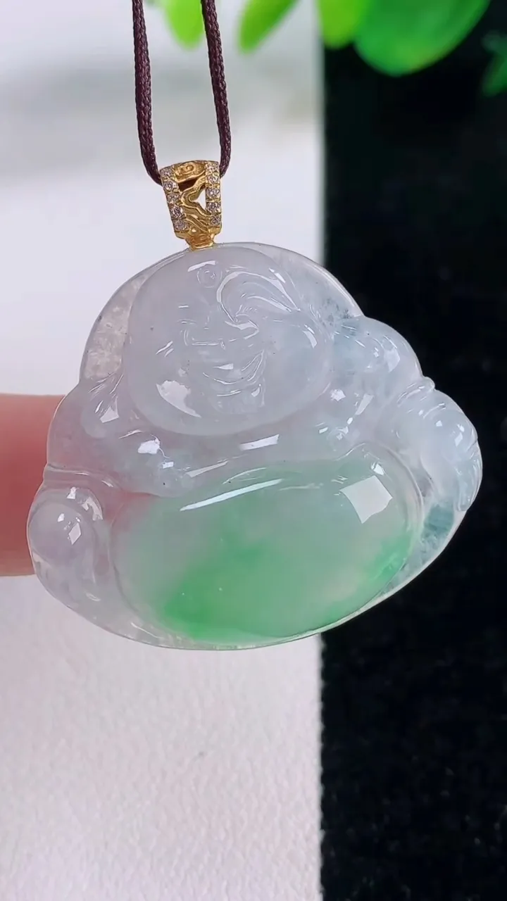 天然A货翡翠佛公吊坠，尺寸29-32.6-5.4，重量:8.61g
12月2日