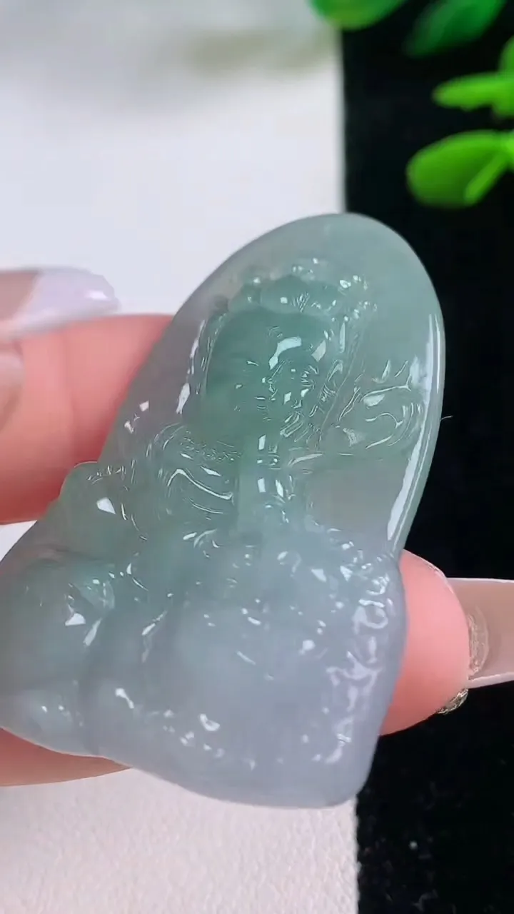 天然A货翡翠文殊菩萨吊坠，尺寸45-30-5.6，重量:13.73g
12月2日