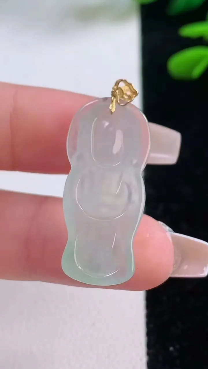 天然A货翡翠弥勒佛吊坠，尺寸29.8-13.6-4.6，重量:3.81g
12月2日