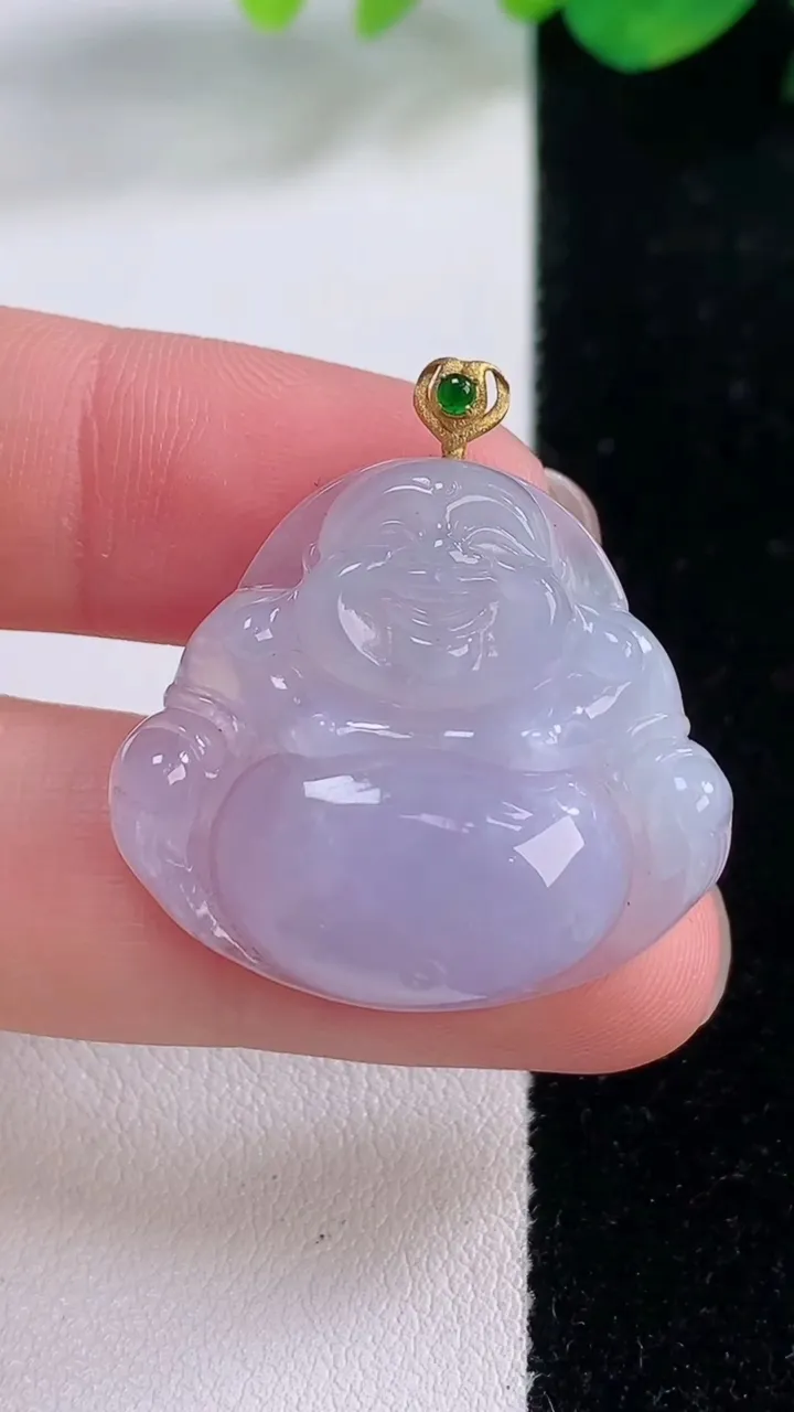 天然A货翡翠18K金紫罗兰佛公吊坠，尺寸26-29-5.9，重量:6.79g
12月2日