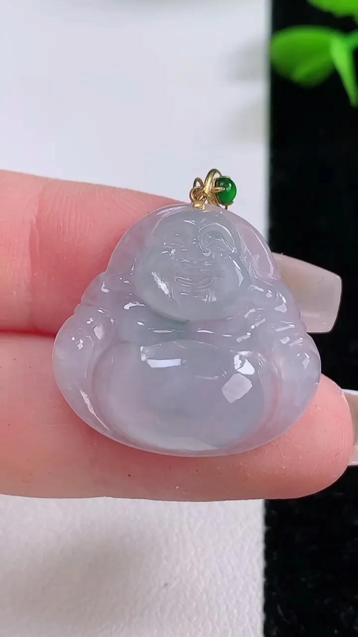 天然A货翡翠种飘花佛公吊坠，尺寸24.5-23-5.6，重:4.51g
12月2日