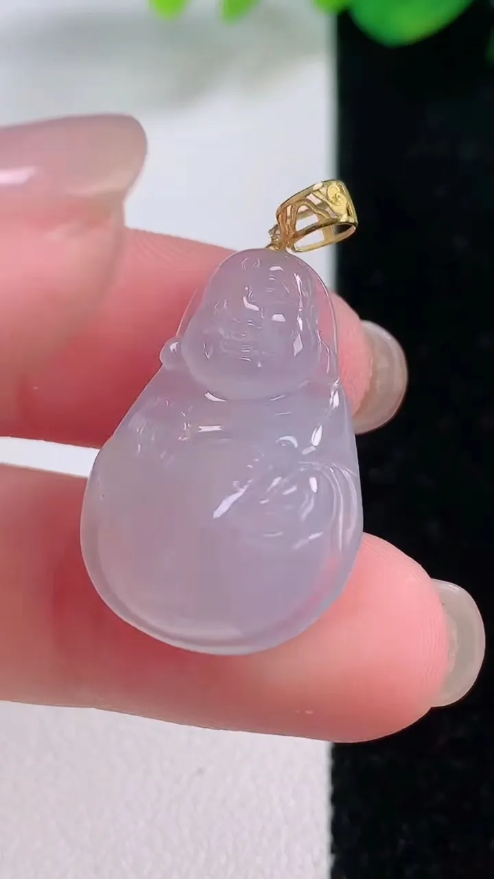 天然A货翡翠种紫罗兰弥勒佛吊坠，尺寸25-17.2-5.9，重量:4.48g
12月2日