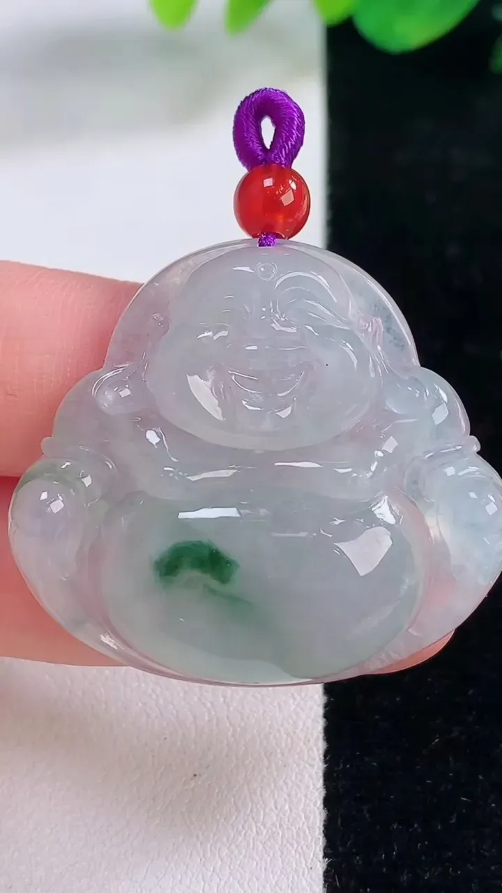 天然A货翡翠冰种飘花佛公吊坠，尺寸33.5-37.4-7.2，重量:13.60g
12月2日