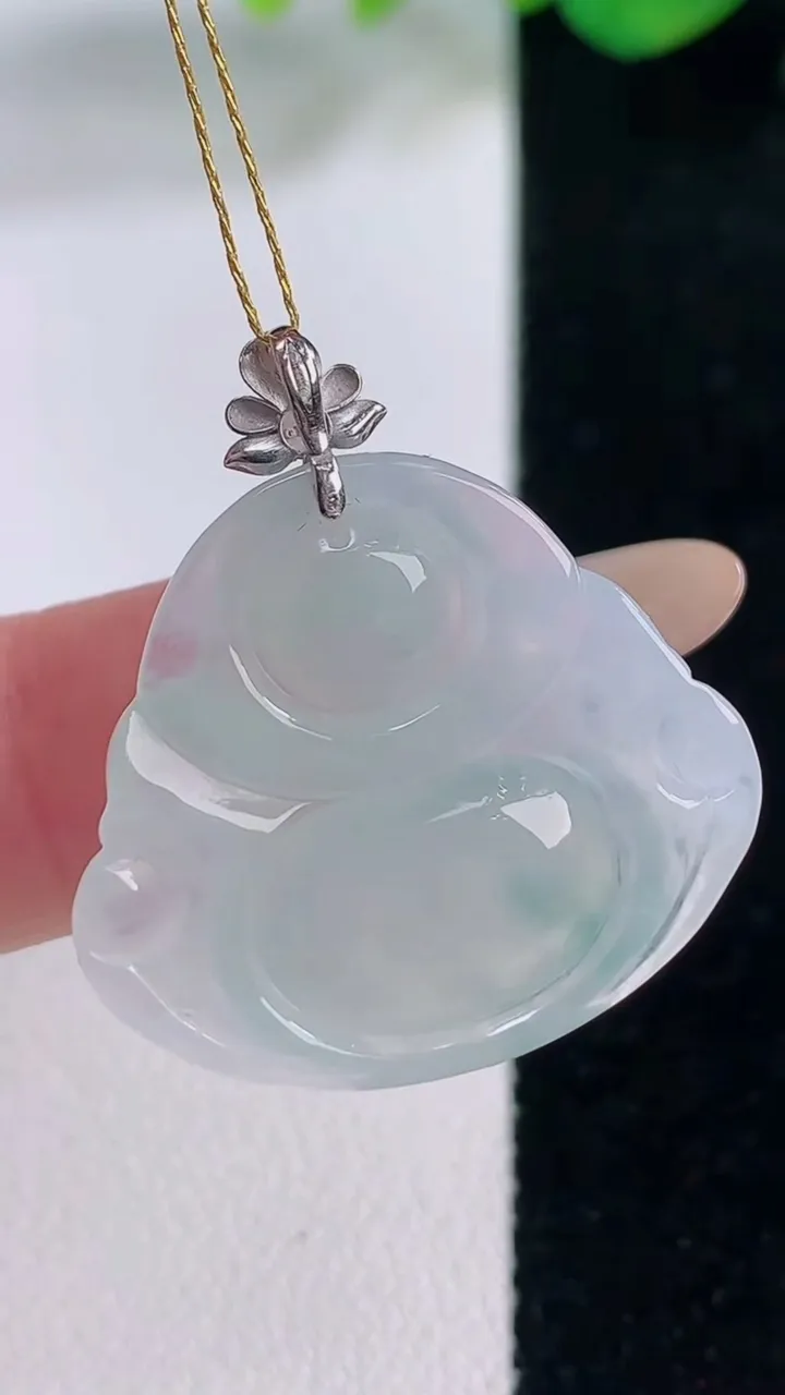 天然A货翡翠种飘花佛公吊坠，尺寸24-26.5-6.2，重量:6.01g
12月2日