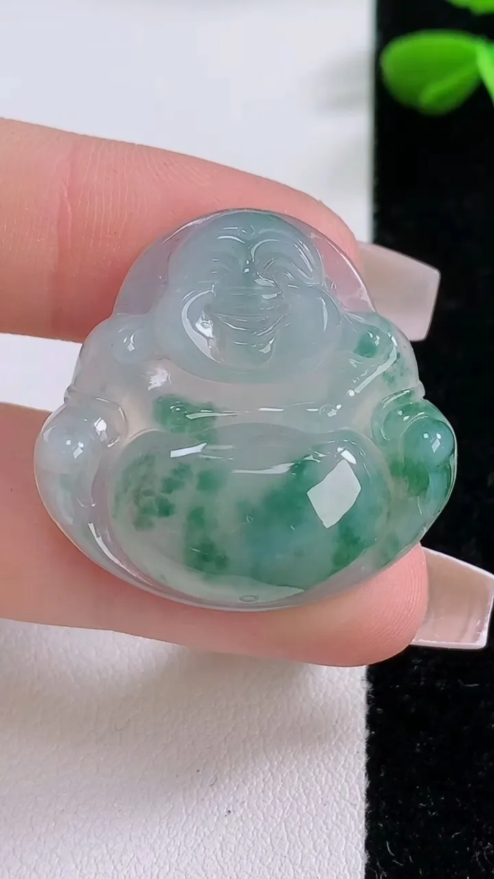 天然A货翡翠冰种飘花佛公吊坠，尺寸29-30.6-6.2，重:8.22g
12月2日