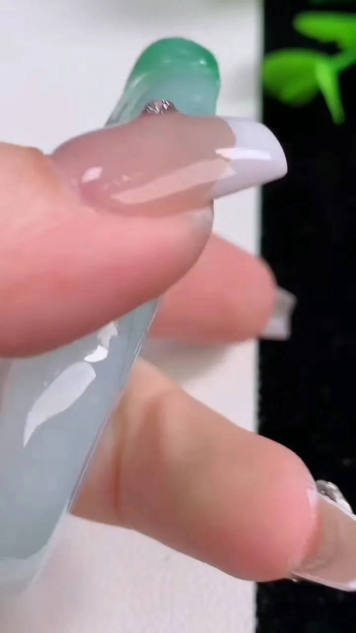 天然A货翡翠悟道吊坠，尺寸63-32-12，重:50.25g
12月2日