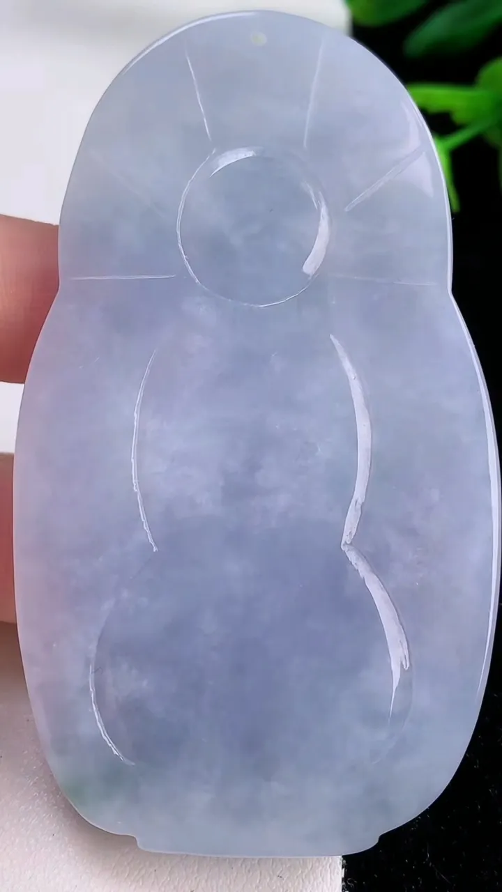 天然A货翡翠紫罗兰千手观音吊坠，尺寸78-45-9，重:50.06g
12月2日