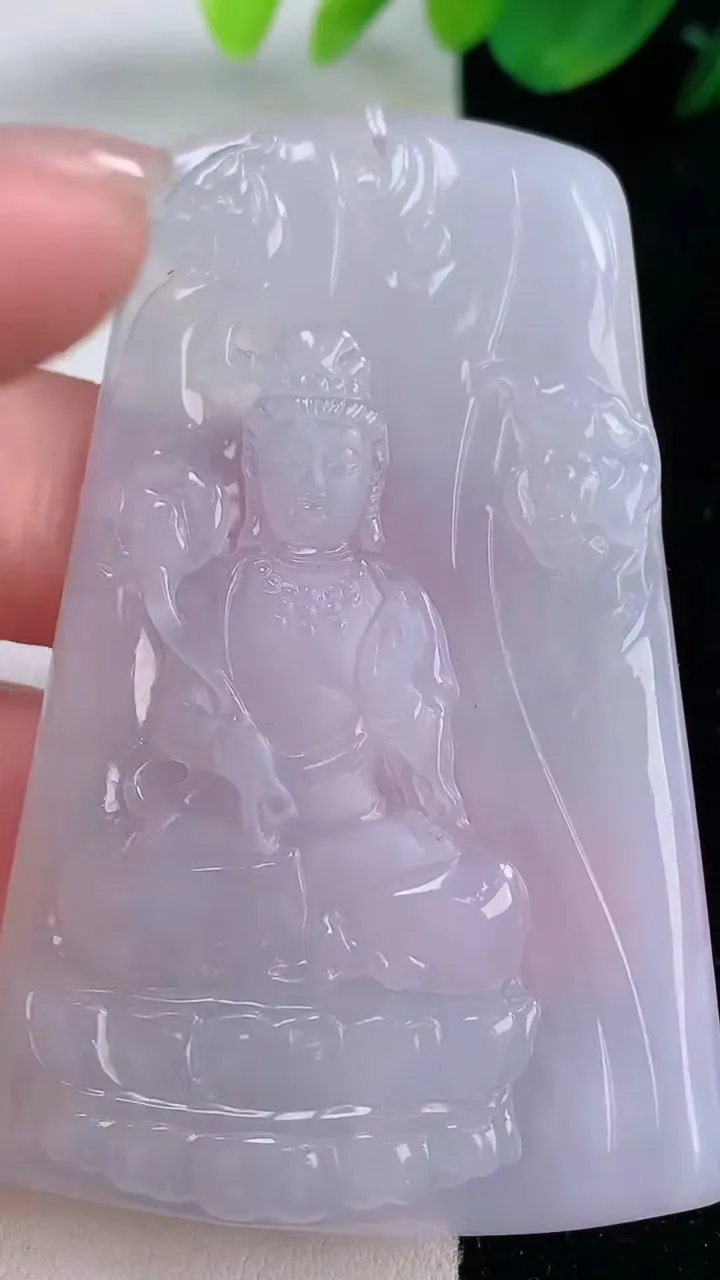 天然A货翡翠紫罗兰大势至菩萨吊坠，尺寸65.3-42.6-5，重量:27.72g
12月2日