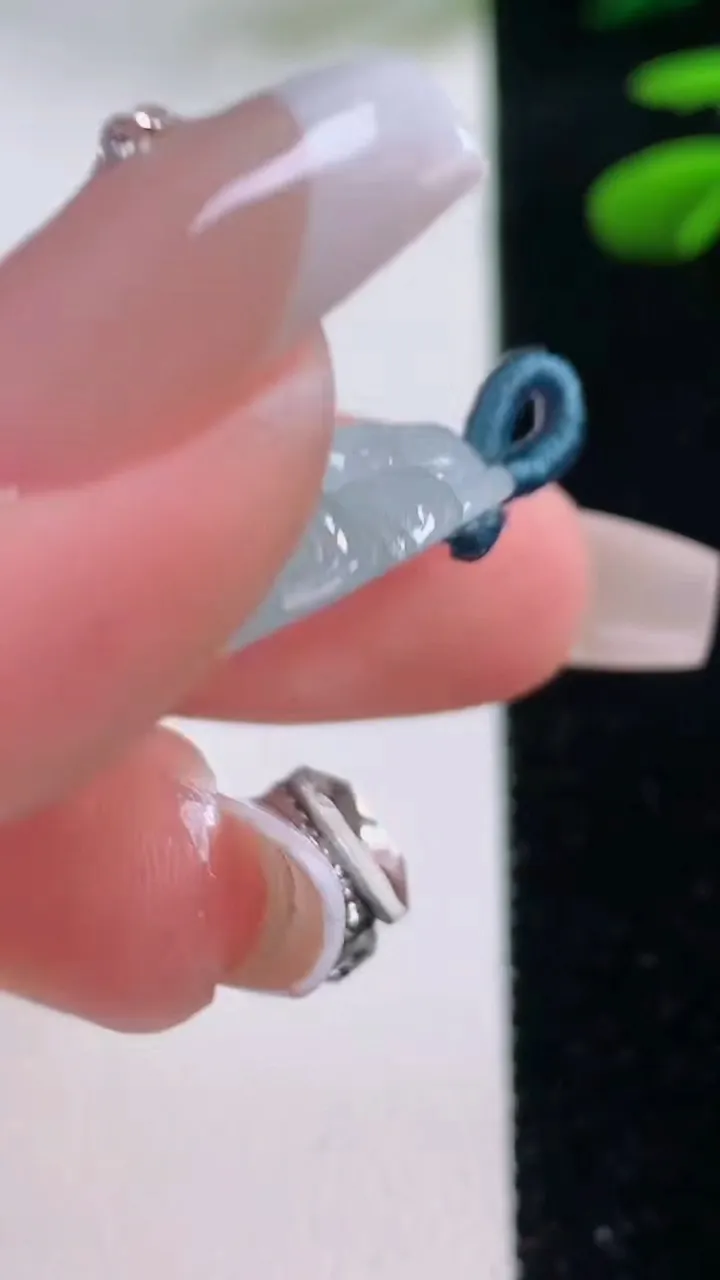 天然A货翡翠佛公吊坠，尺寸28-29.8-6.3，重量:7.64g
12月2日