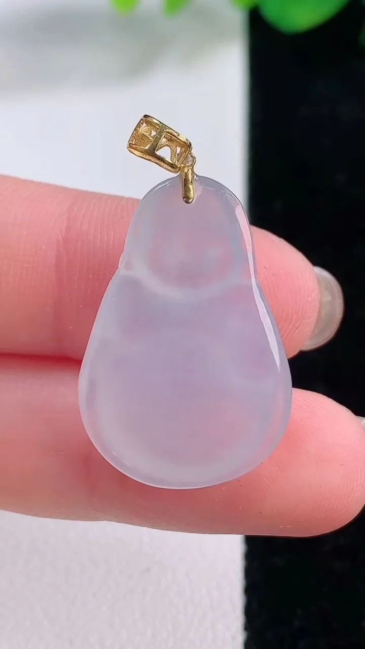 天然A货翡翠种紫罗兰弥勒佛吊坠，尺寸25-17.2-5.9，重量:4.48g
12月2日