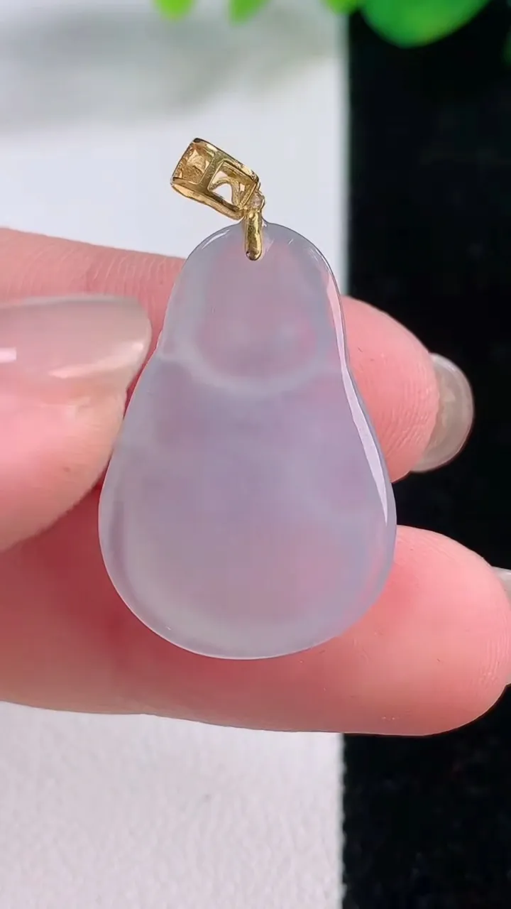 天然A货翡翠种紫罗兰弥勒佛吊坠，尺寸25-17.2-5.9，重量:4.48g
12月2日