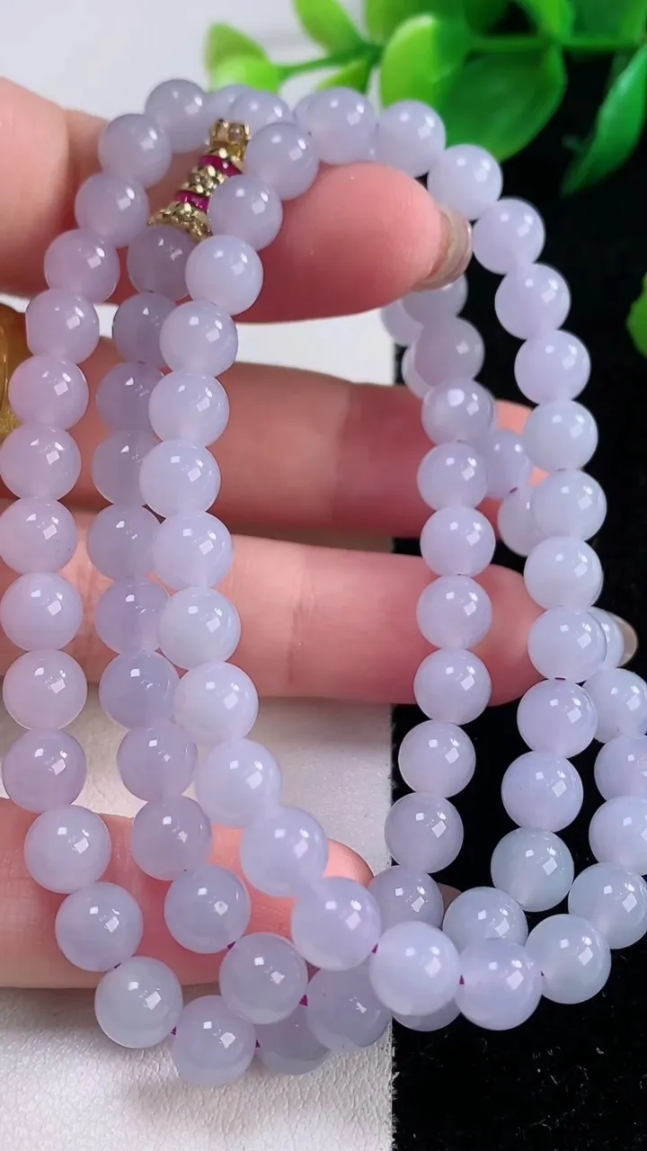 天然A货翡翠紫罗兰圆珠项链，尺寸6.4-88颗，重量:41.92g
12月2日