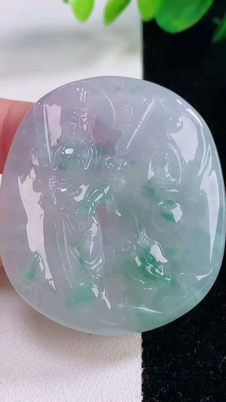 天然A货翡翠种飘花文殊菩萨吊坠，尺寸51.3-45.2-5.4，重量:27.34g
12月2日