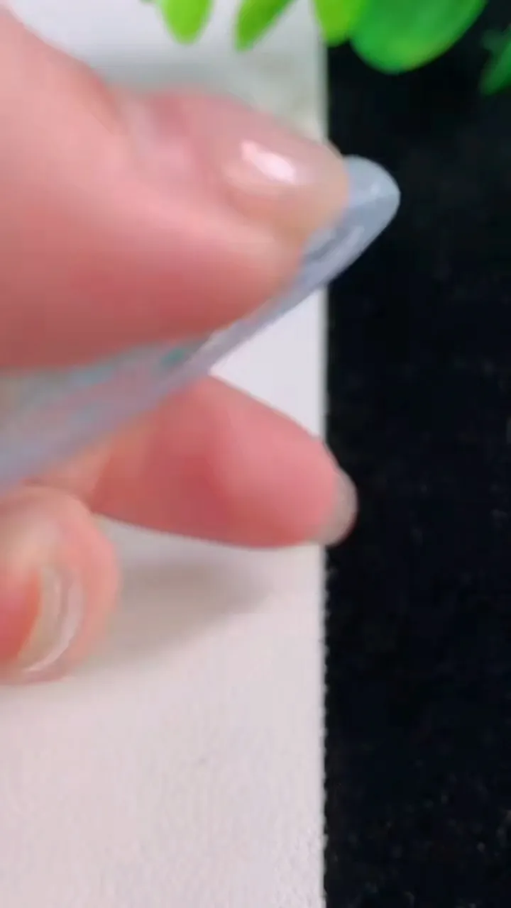 天然A货翡翠种飘花文殊菩萨吊坠，尺寸51.3-45.2-5.4，重量:27.34g
12月2日