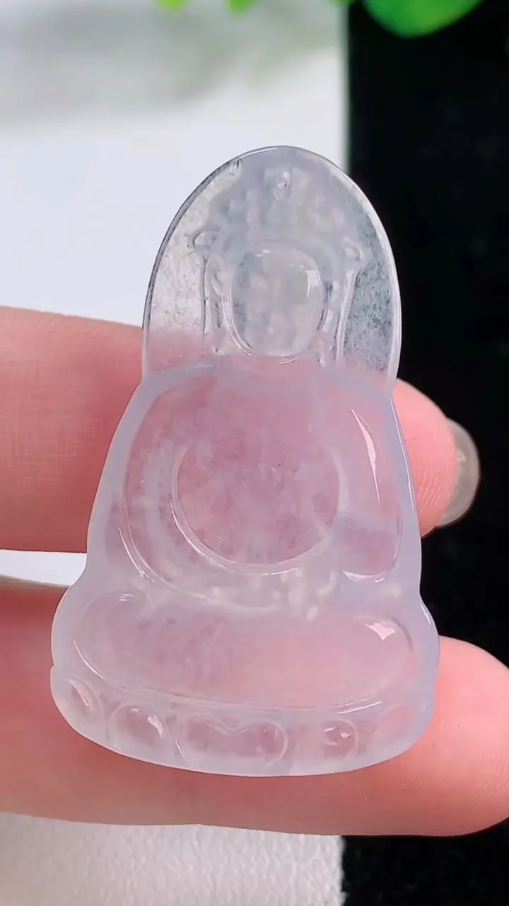 天然A货翡翠观音菩萨吊坠，尺寸40-24.8-3.8，重量:7.10g
12月2日