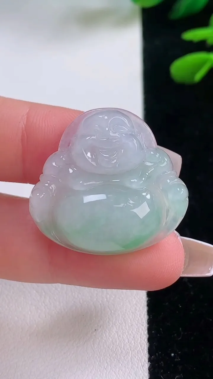 天然A货翡翠佛公吊坠，尺寸26.4-28.5-7.7，重量:8.07g
12月2日