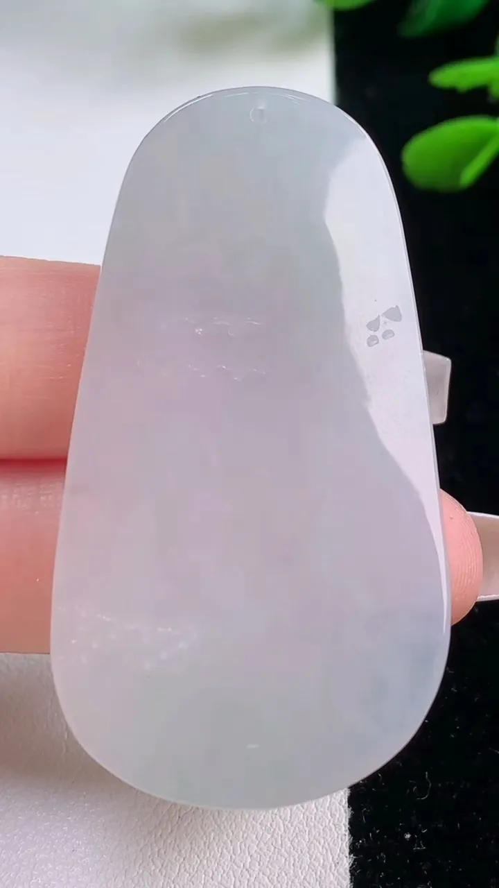 天然A货翡翠御龙不动明王吊坠，尺寸53.6-29.8-5.8，重量:20.87g
12月2日