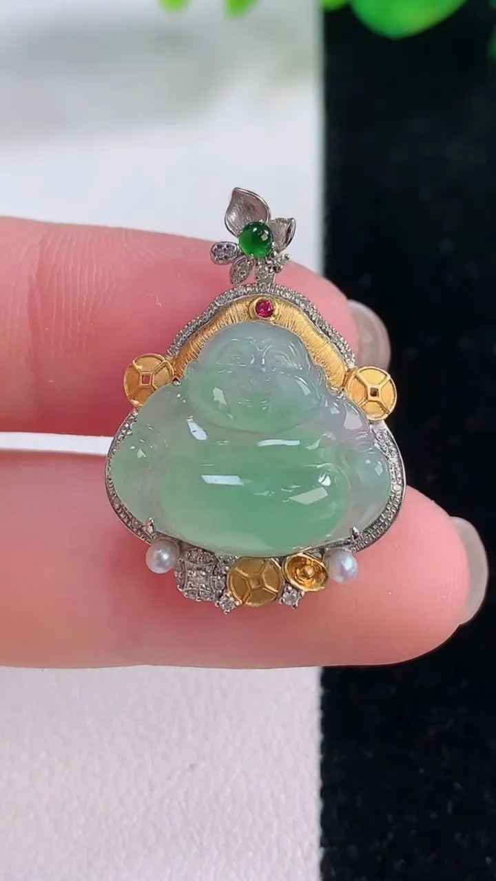 天然A货翡翠佛公吊坠，尺寸28.3-20-8.5
12月2日
