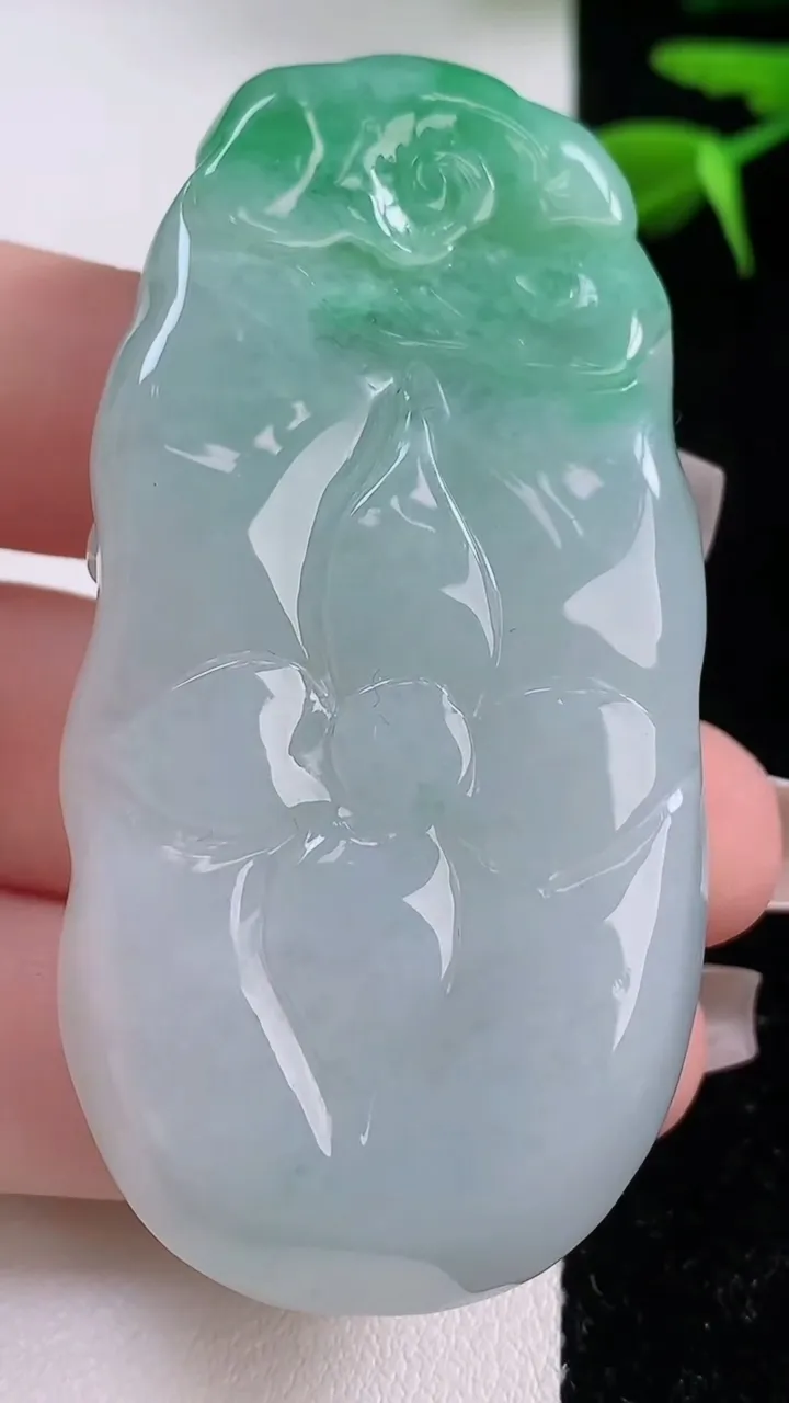 天然A货翡翠悟道吊坠，尺寸63-32-12，重:50.25g
12月2日