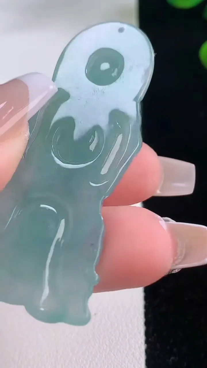 天然A货翡翠冰种飘花关公吊坠，尺寸53.6-24.8-5.5，重量:13.91g
12月3日