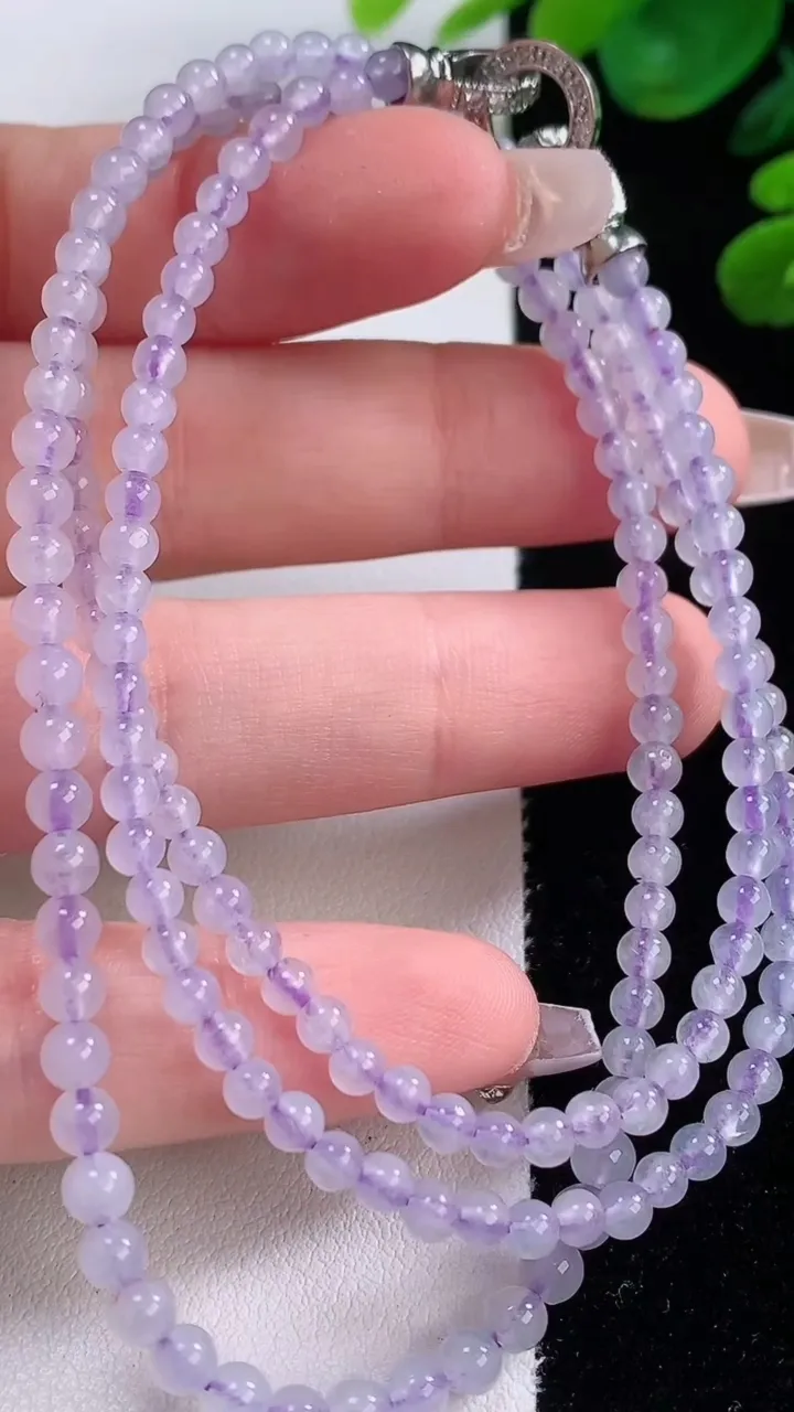 天然A货翡翠种白冰小米珠项链，尺寸3.2-176颗，重量:14.04g12月3日
工厂直销收藏佳品,