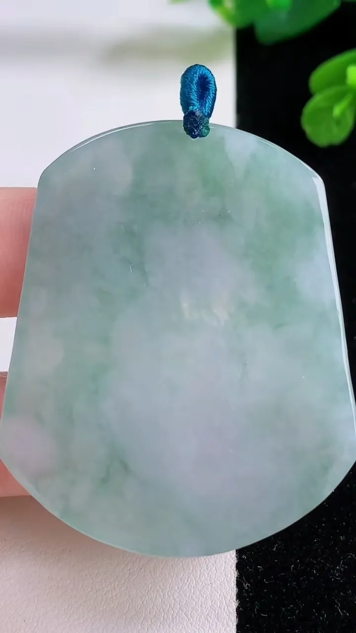 天然A货翡翠普贤菩萨吊坠，尺寸53.4-44-5.5，重量:25.24g
12月4日