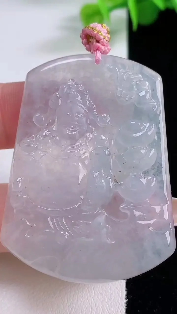 天然A货翡翠财神爷吊坠，尺寸50.3-37-5.4，重量:21.11g
12月4日