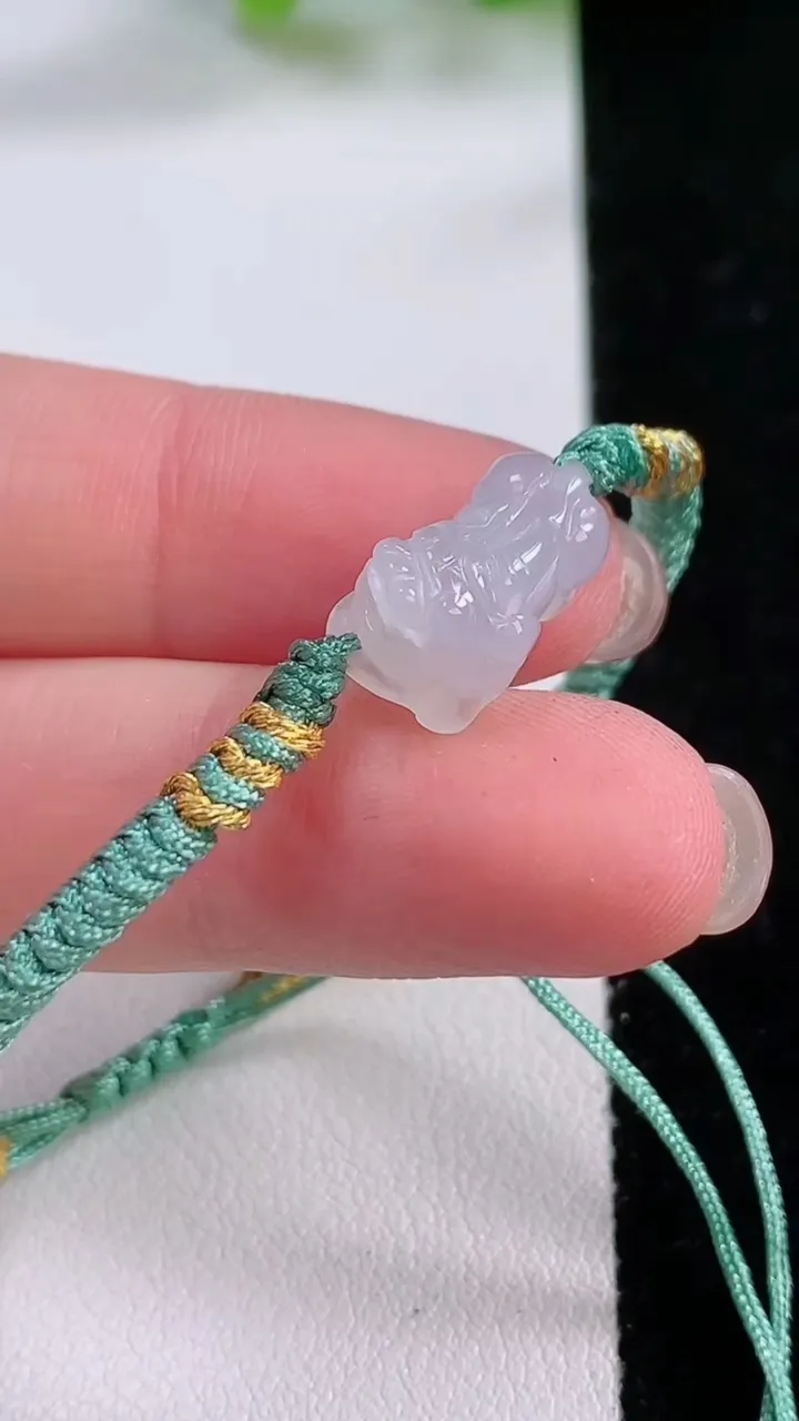 天然A货翡翠貔貅手绳，尺寸15-8-6.5，重:2.34g
12月4日