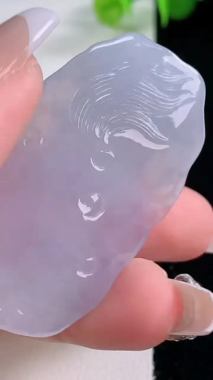 天然A货翡翠冰种紫罗兰龙牌吊坠，尺寸48-26.5-10.6，重量:21.32g
12月5日