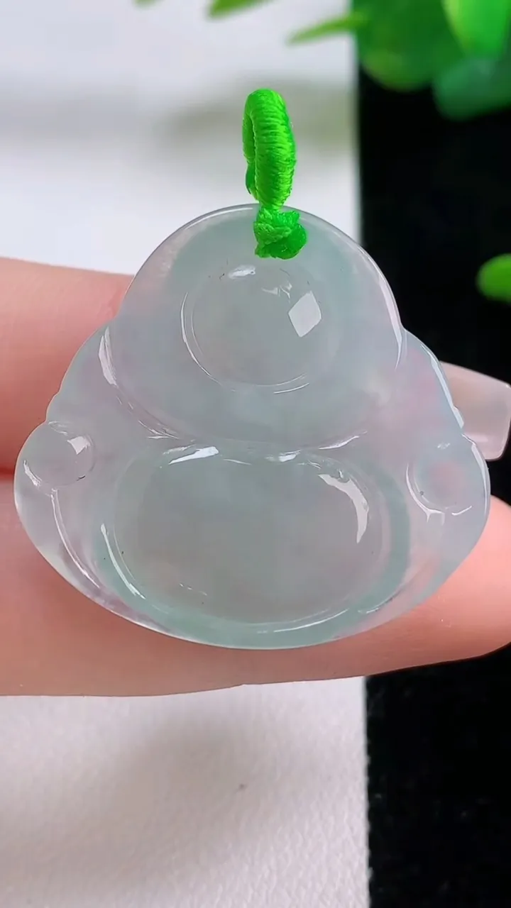 天然A货翡翠佛公吊坠，尺寸30-32-5.4，重量:8.19g
12月5日