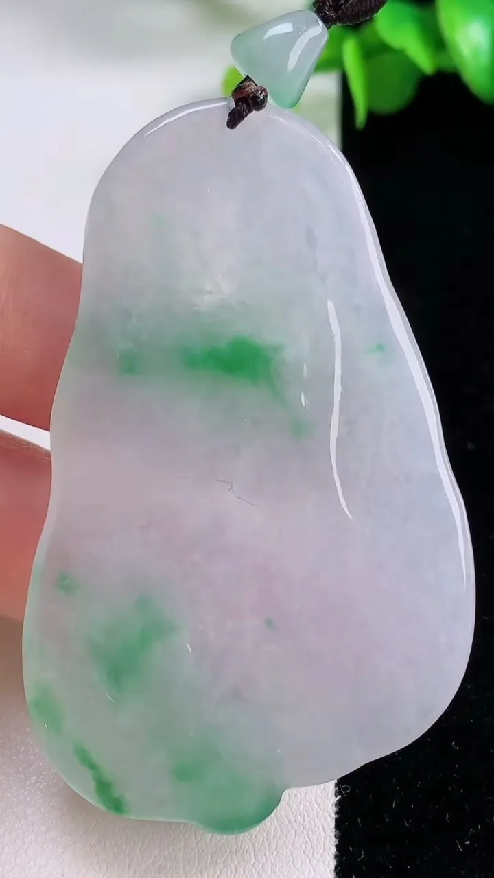 天然A货翡翠文殊菩萨吊坠，尺寸65.3-40.5-4.6，重量28.27g
12月5日