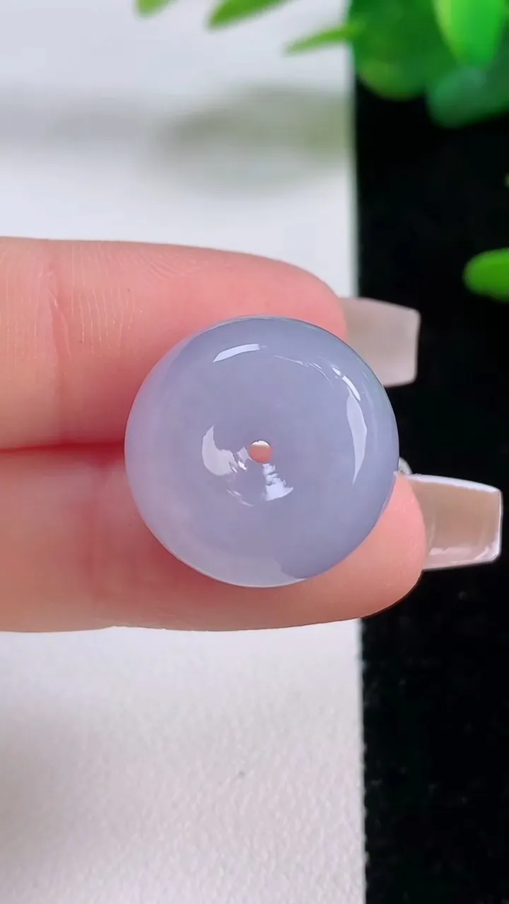 天然A货翡翠紫罗兰路路通吊坠，尺寸18.4-12.2，重量:9.26g
12月5日