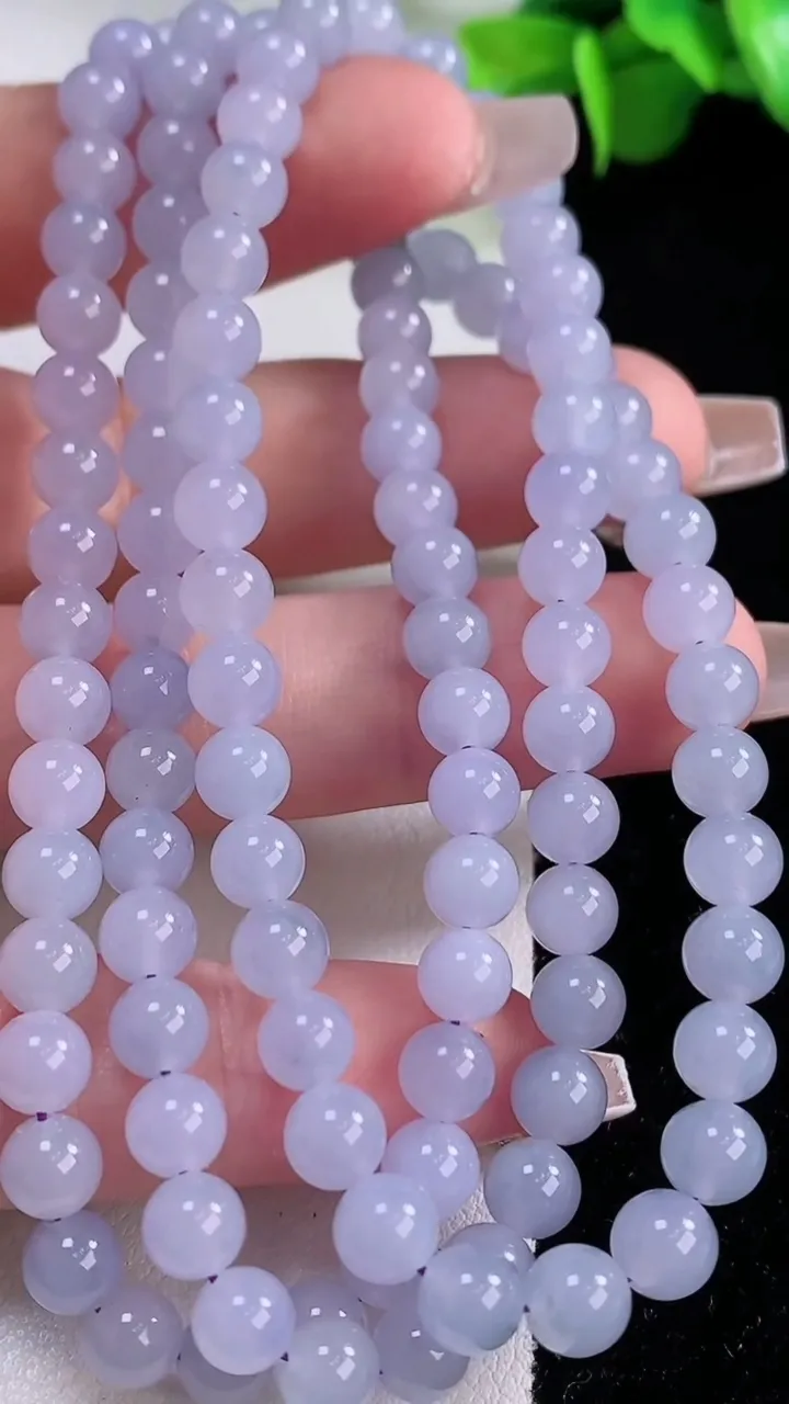 天然A货翡翠种紫罗兰圆珠项链109颗，尺寸5.7，重量:33.77g
12月5日