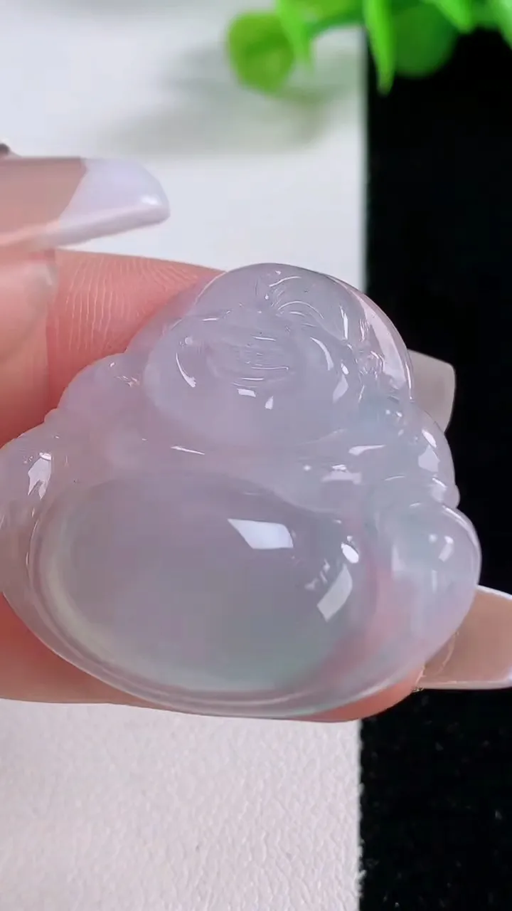 天然A货翡翠佛公吊坠，尺寸31.6-35-5.4，重量:9.25g
12月5日