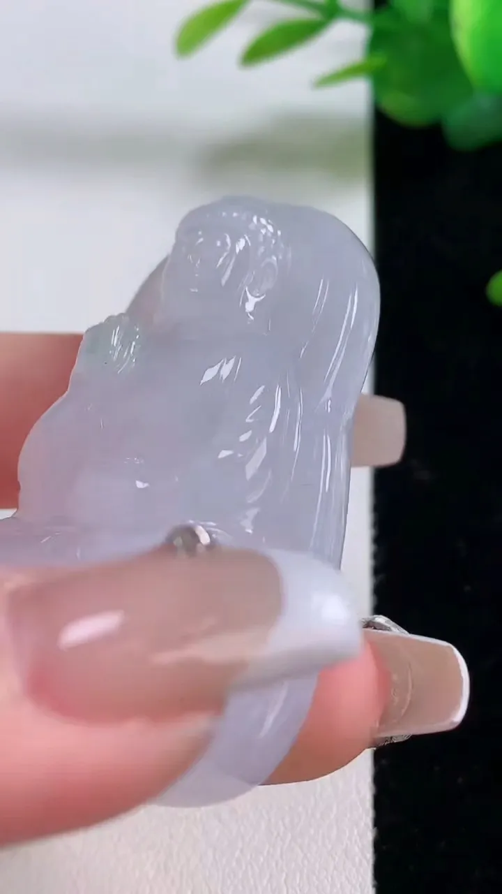 天然A货翡翠阿弥陀佛吊坠，尺寸51.3-32.8-12，重量:41.76g
12月6日