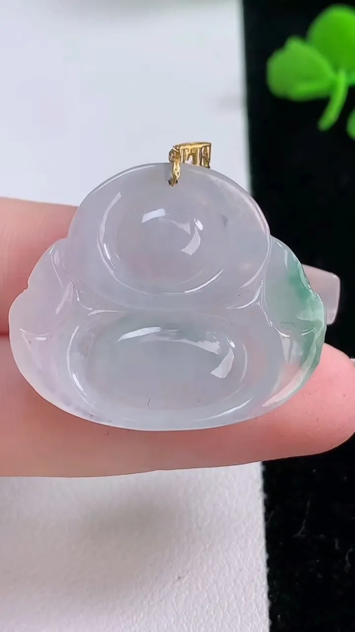 天然A货翡翠佛公吊坠，尺寸32.9-28.2-6.3，重:8.79g
12月6日