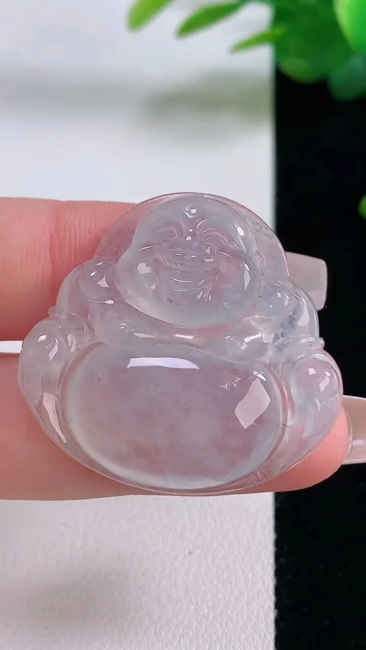 天然A货翡翠佛公吊坠，尺寸31-33.4-5.6，重量:9.40g
12月6日