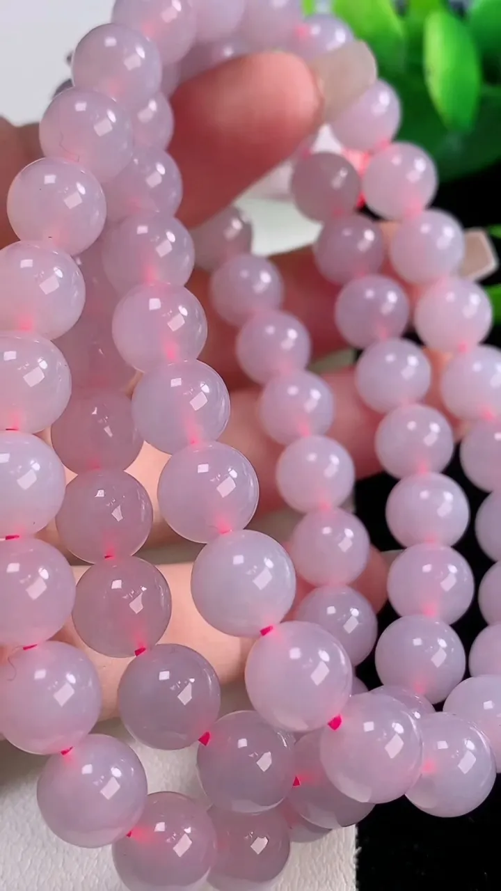 天然A货翡翠紫罗兰圆珠项链，尺寸9-68颗，重量:89.34g12月6日
工厂直销收藏佳品,种好水足