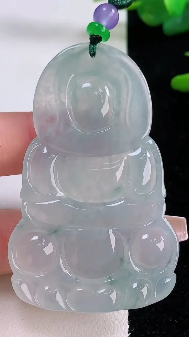 天然A货翡翠种飘花观音菩萨吊坠，尺寸64.4-40-5.8，重量:29.61g
12月6日