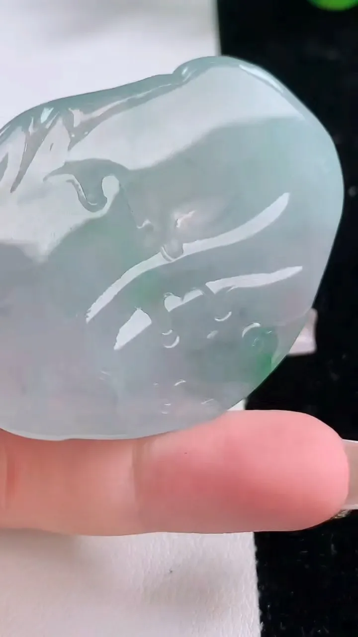 天然A货翡翠文殊菩萨吊坠，尺寸52-40-6.2，重:27.03g
12月6日