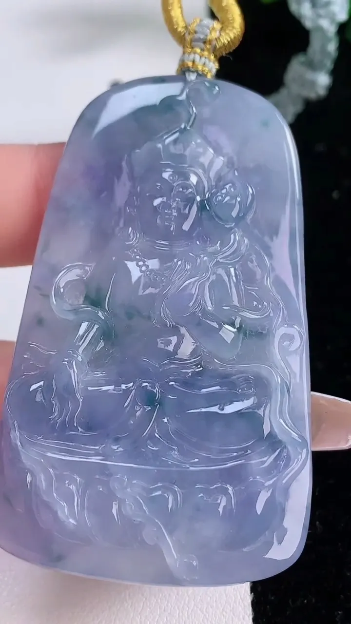天然A货翡翠紫罗兰大势至菩萨吊坠，尺寸63-37-7.3，重:38.91g
12月6日