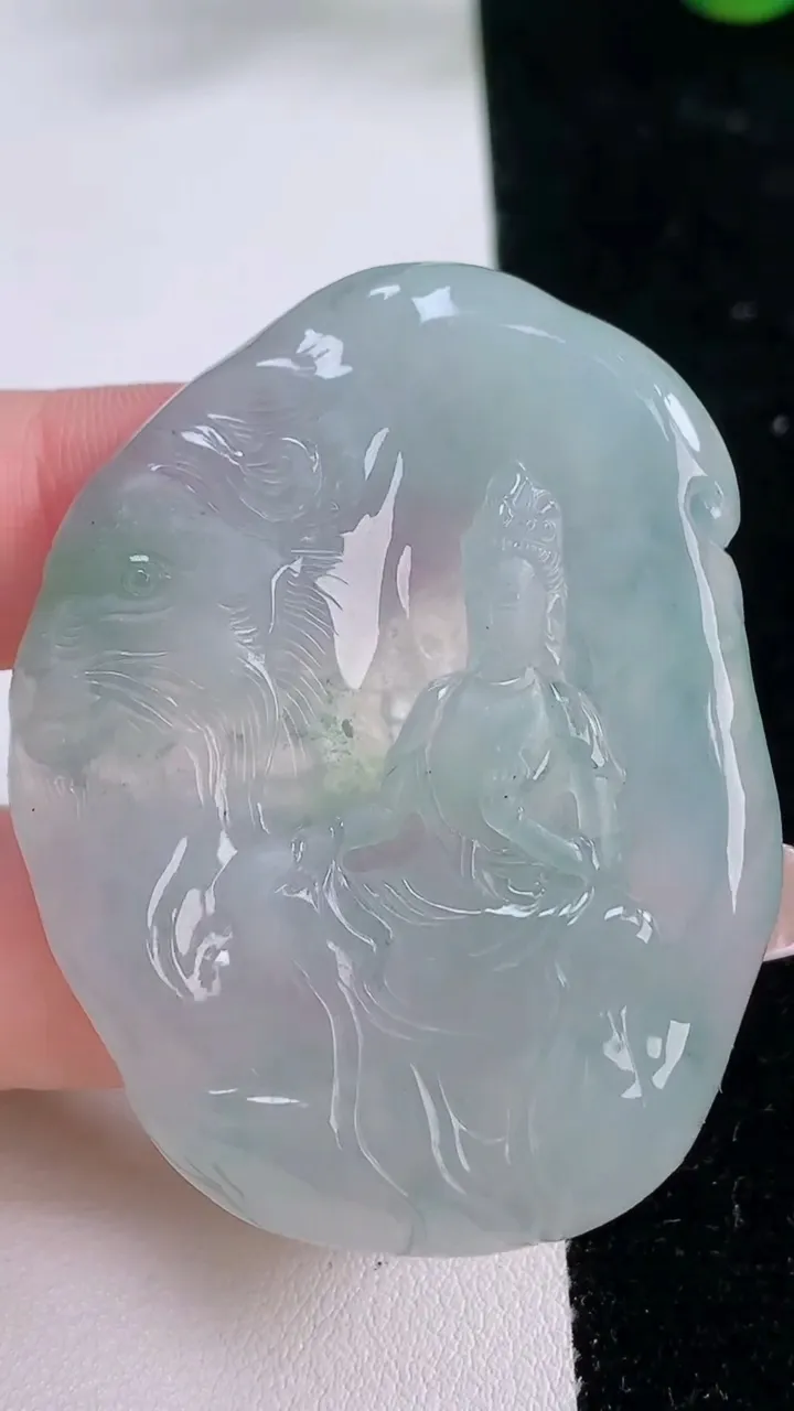 天然A货翡翠文殊菩萨吊坠，尺寸52-40-6.2，重:27.03g
12月6日