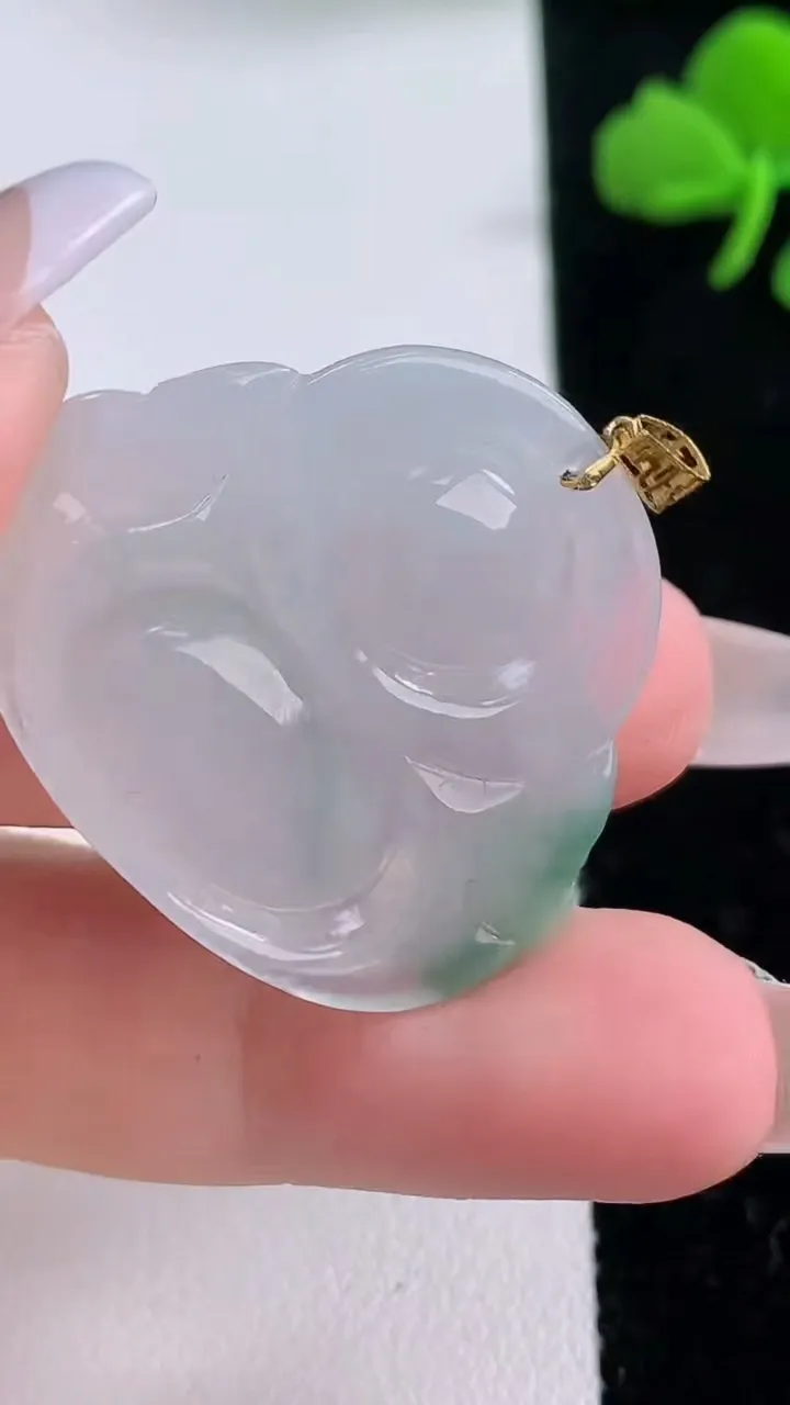 天然A货翡翠佛公吊坠，尺寸32.9-28.2-6.3，重:8.79g
12月6日