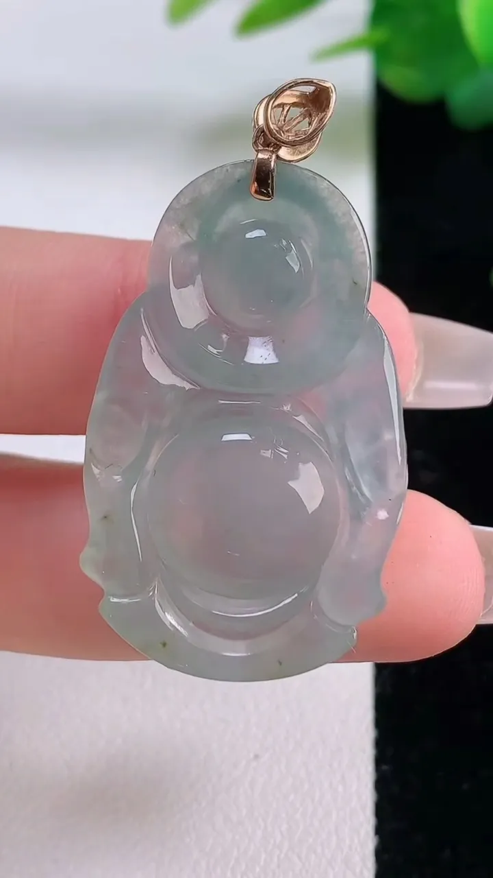 天然A货翡翠站佛 佛公吊坠，尺寸36.6-23-7，重量:8.95g
12月6日